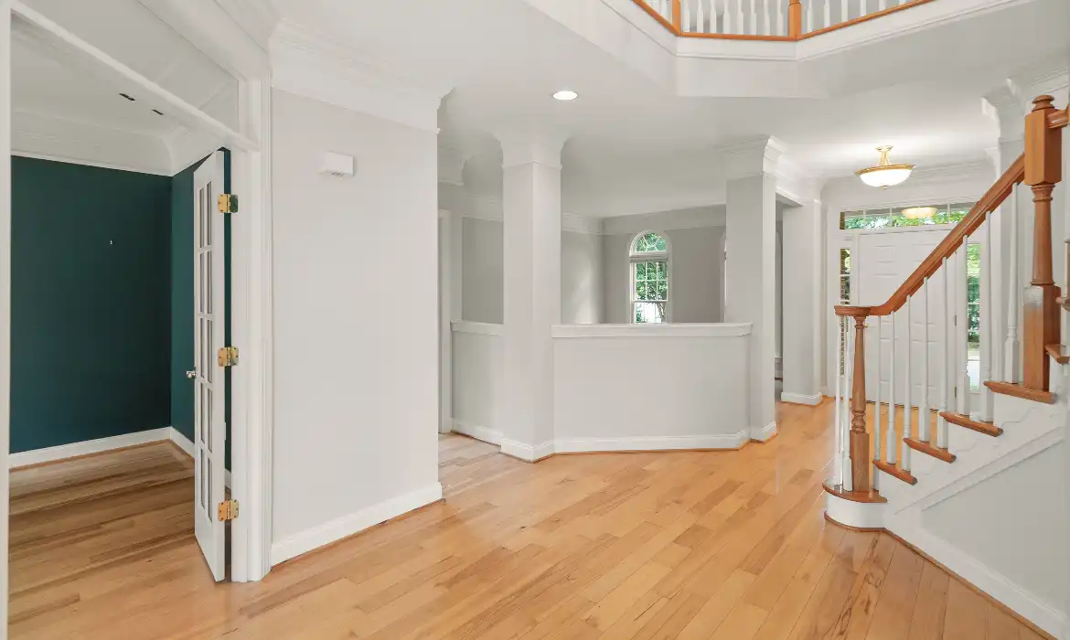 Garrell Group Top Leesburg Realtor 19339 Mill Dam Pl web 08