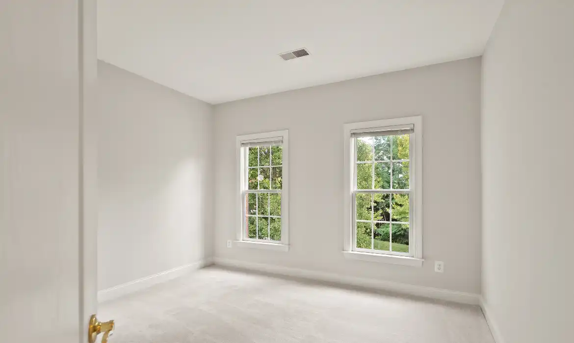 Garrell Group Top Leesburg Realtor 19339 Mill Dam Pl web 36