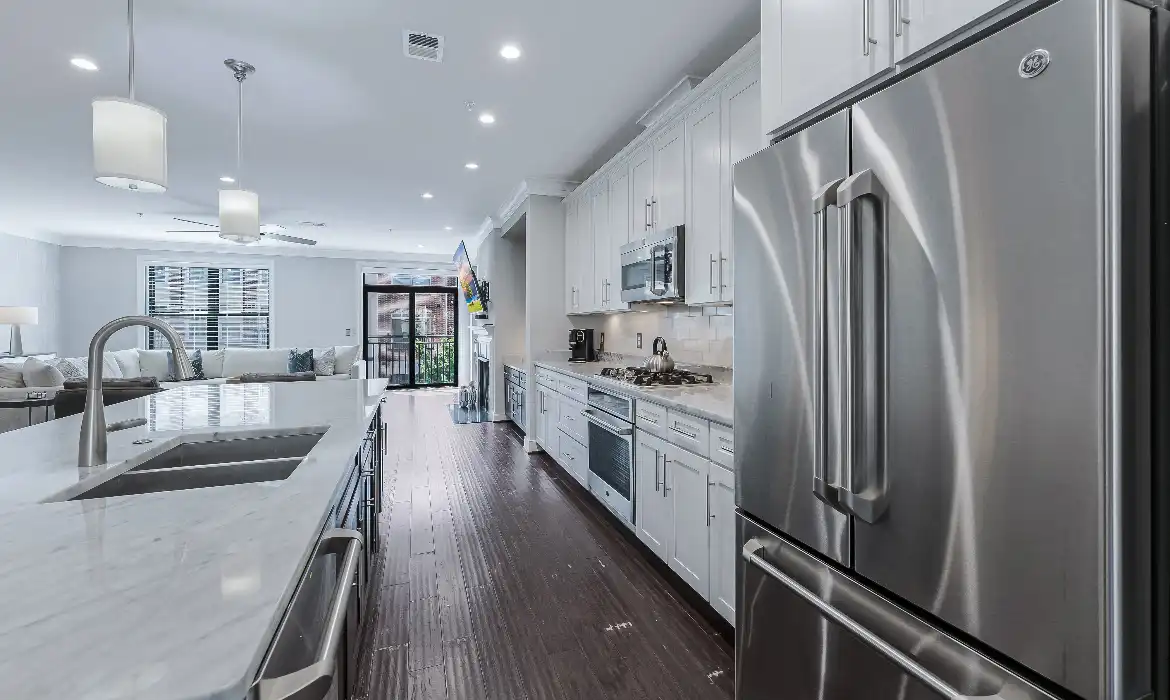 Garrell Group Top Leesburg Realtor 43561 Michigan Sq web 12