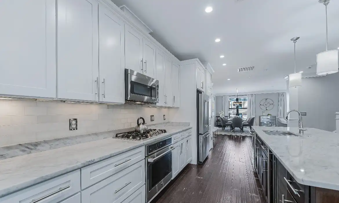 Garrell Group Top Leesburg Realtor 43561 Michigan Sq web 13