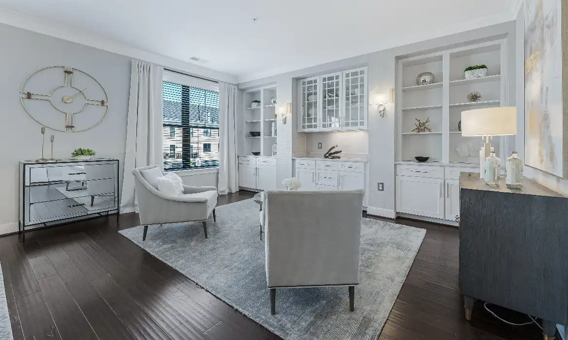 Garrell Group Top Leesburg Realtor 43561 Michigan Sq web 17