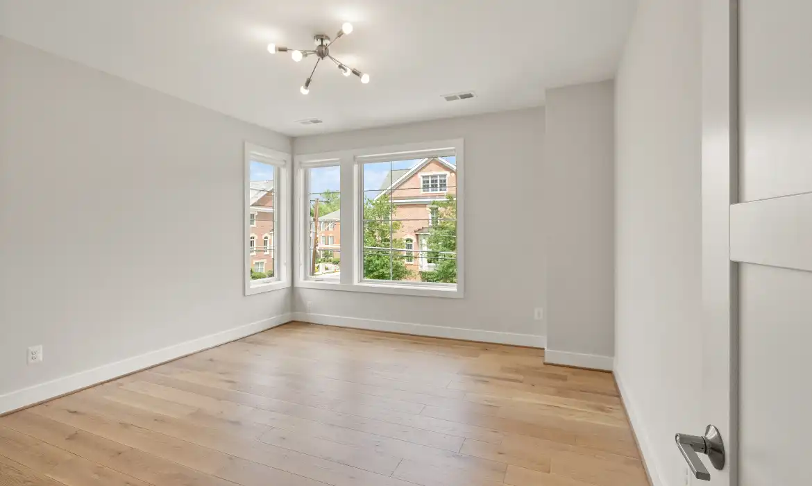 Garrell Group Top Mclean Realtor 1554 Davidson Rd web 36