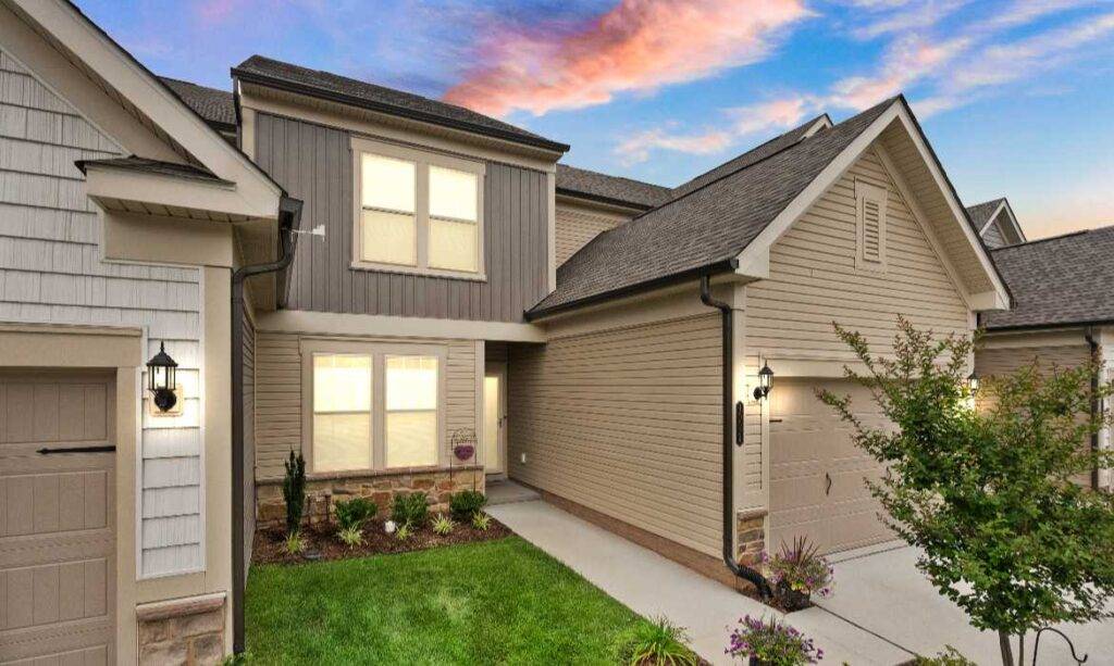 Garrell Group Top Haymarket Realtor 15524 Marigold Falls Ln web 01