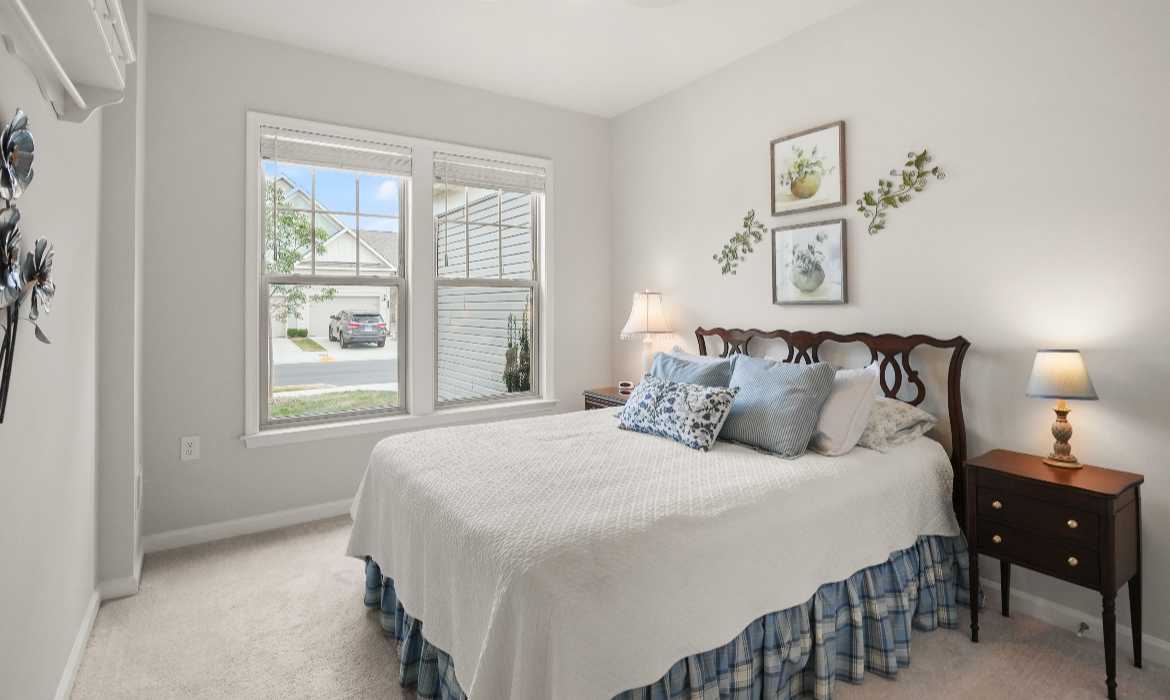 Garrell Group Top Haymarket Realtor 15524 Marigold Falls Ln web 22