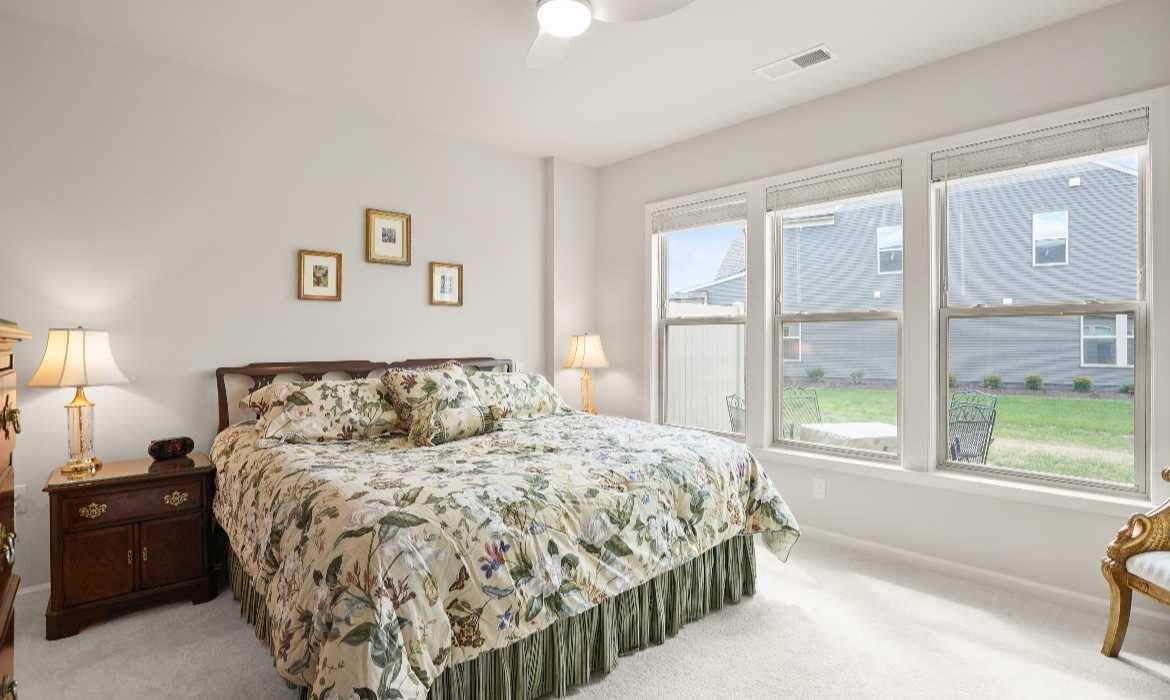Garrell Group Top Haymarket Realtor 15524 Marigold Falls Ln web 24