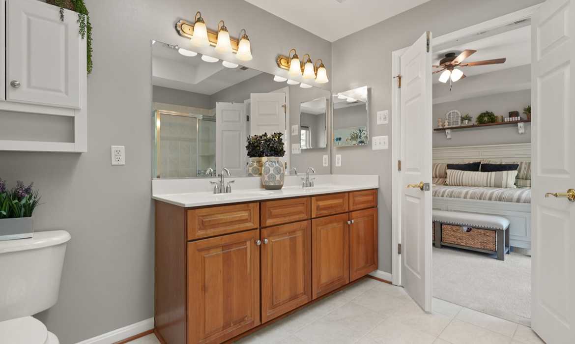 Garrell Group Top Leesburg Realtor 14398 Verde Pl web 24