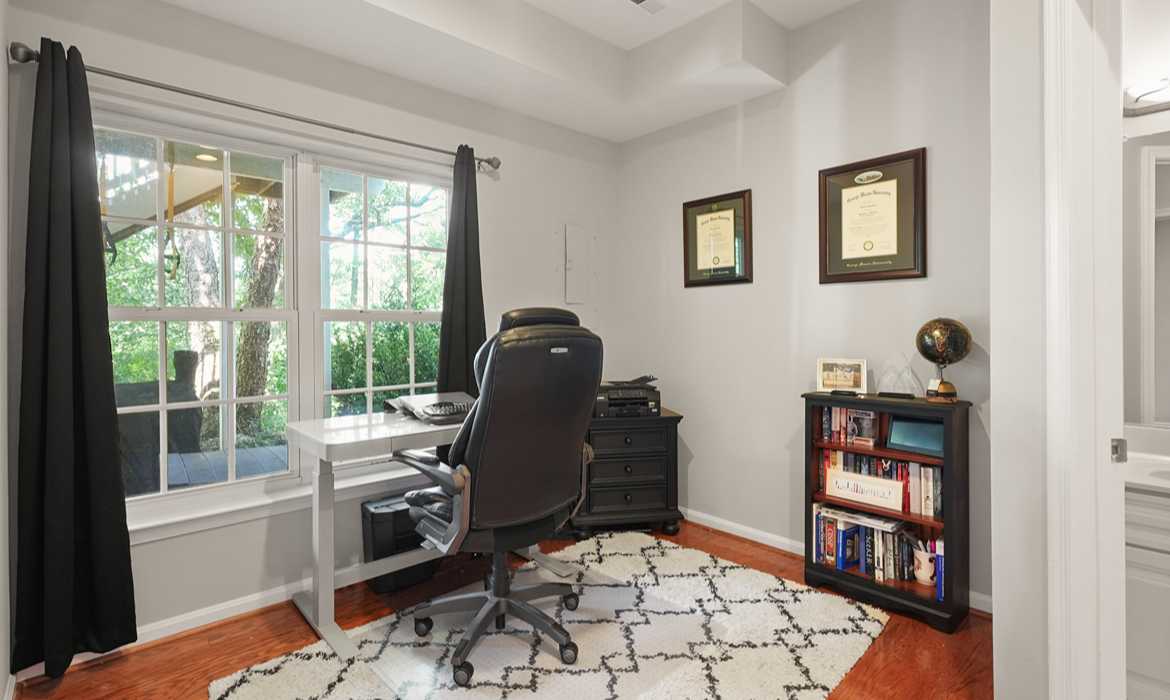 Garrell Group Top Leesburg Realtor 14398 Verde Pl web 34