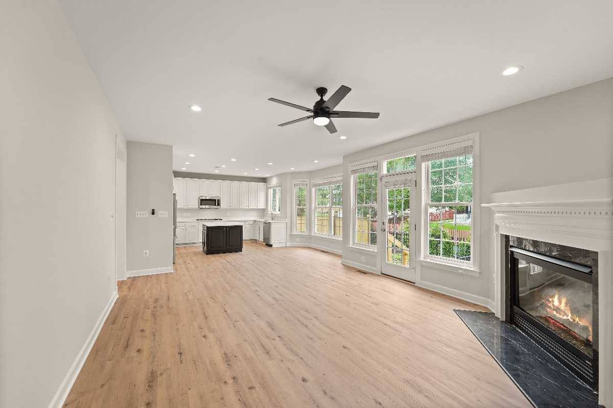 Garrell Group Top Leesburg Realtor 19228 Wiggum Sq web 07
