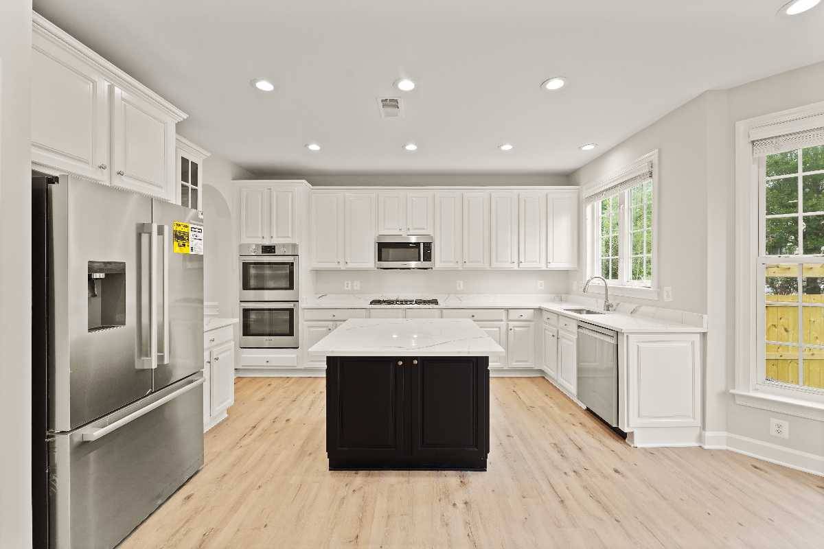 Garrell Group Top Leesburg Realtor 19228 Wiggum Sq web 10