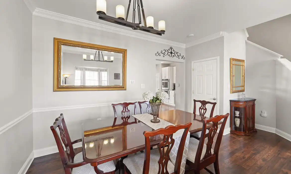 Garrell Group Top Leesburg Realtor 605 McLeary Sq SE web 10