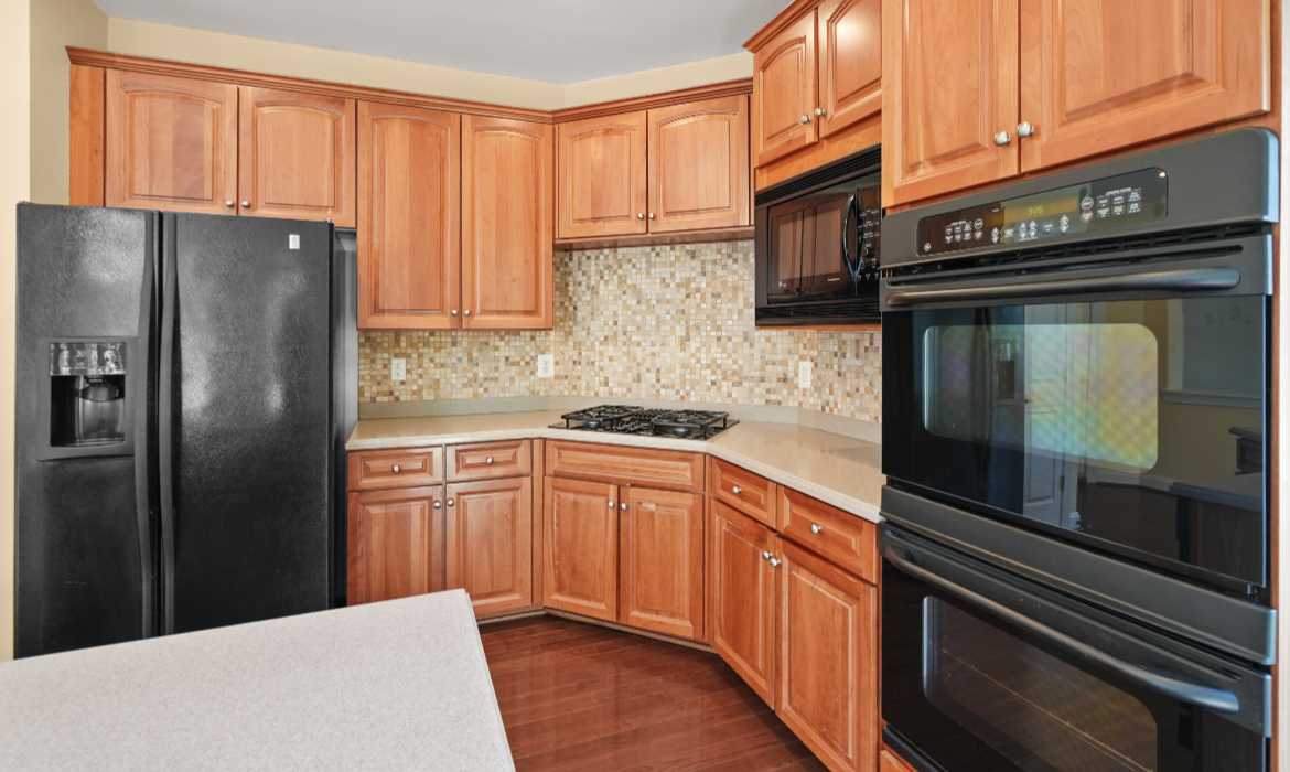 Garrell Group Top Leesburg Realtor 19162 Coton Hall Rd web 10