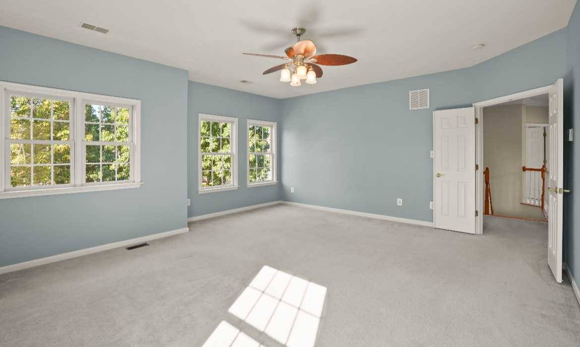 Garrell Group Top Leesburg Realtor 19162 Coton Hall Rd web 25