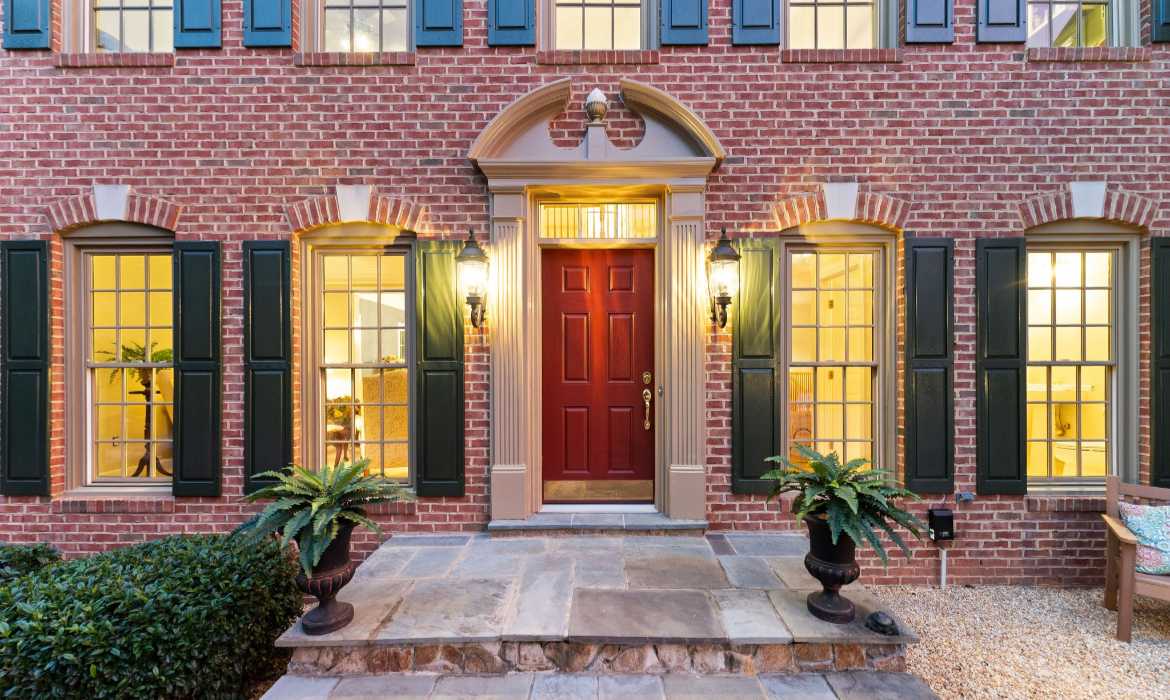 Garrell Group Top Leesburg Realtor 18571 Dettington Ct web 05