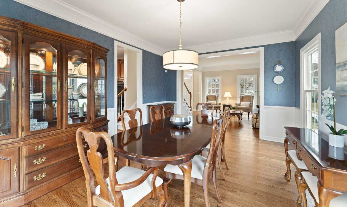 Garrell Group Top Leesburg Realtor 18571 Dettington Ct web 09