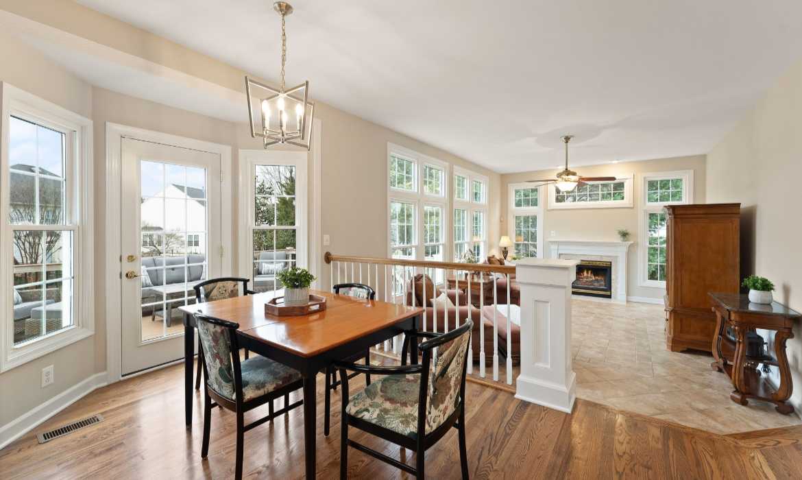 Garrell Group Top Leesburg Realtor 18571 Dettington Ct web 13