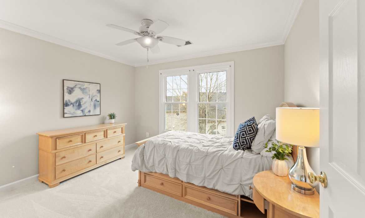 Garrell Group Top Leesburg Realtor 18571 Dettington Ct web 24