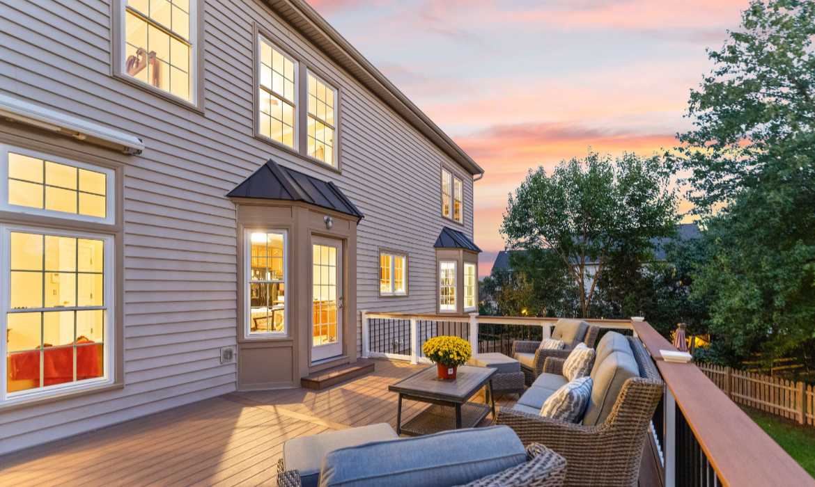 Garrell Group Top Leesburg Realtor 18571 Dettington Ct web 39