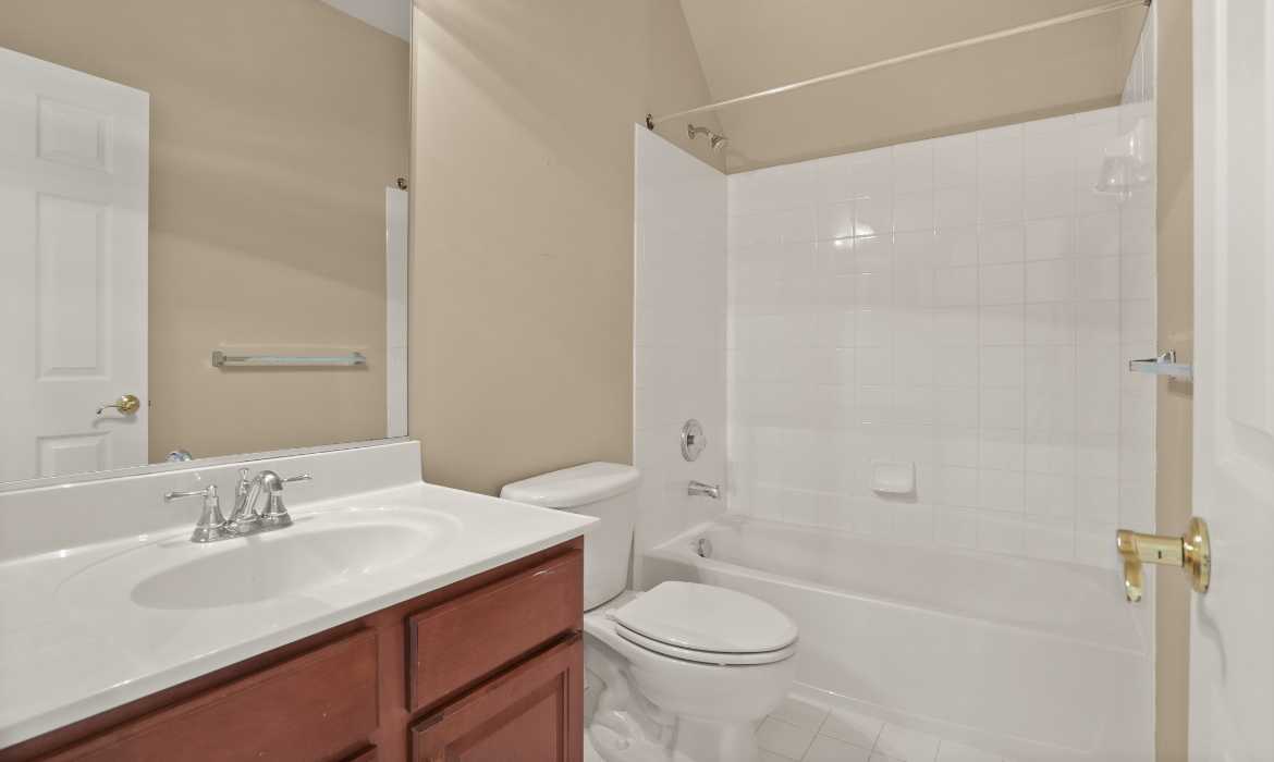 Garrell Group Top Leesburg Realtor 43616 Carradoc Farm Ter web 26