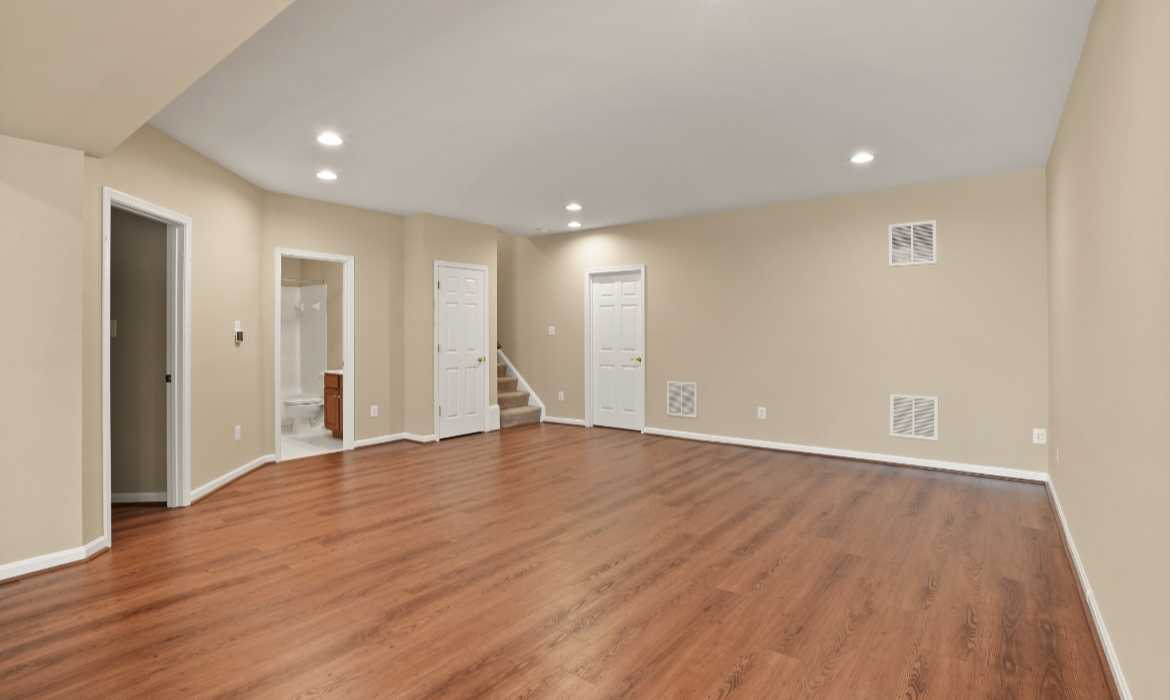 Garrell Group Top Leesburg Realtor 43616 Carradoc Farm Ter web 27