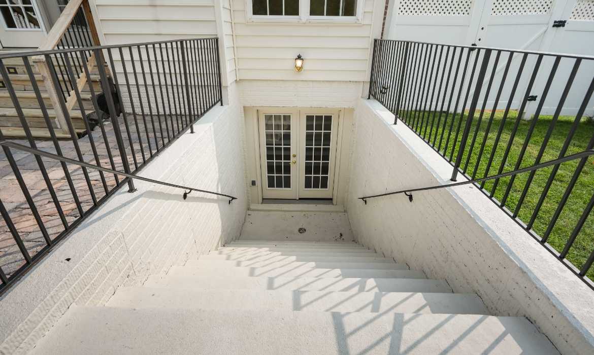 Garrell Group Top Leesburg Realtor 43616 Carradoc Farm Ter web 30