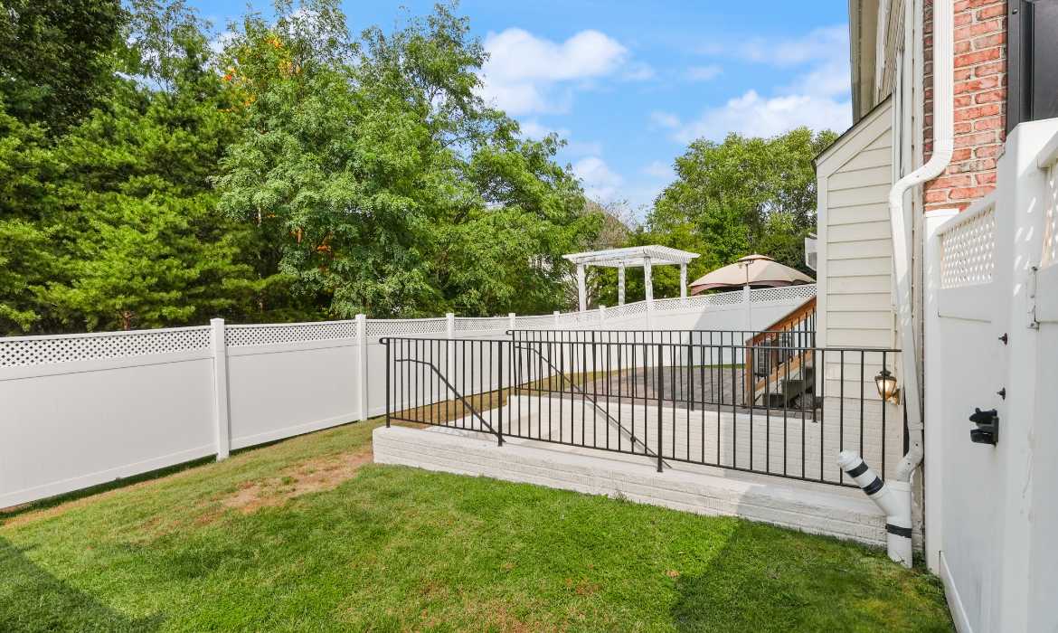 Garrell Group Top Leesburg Realtor 43616 Carradoc Farm Ter web 31