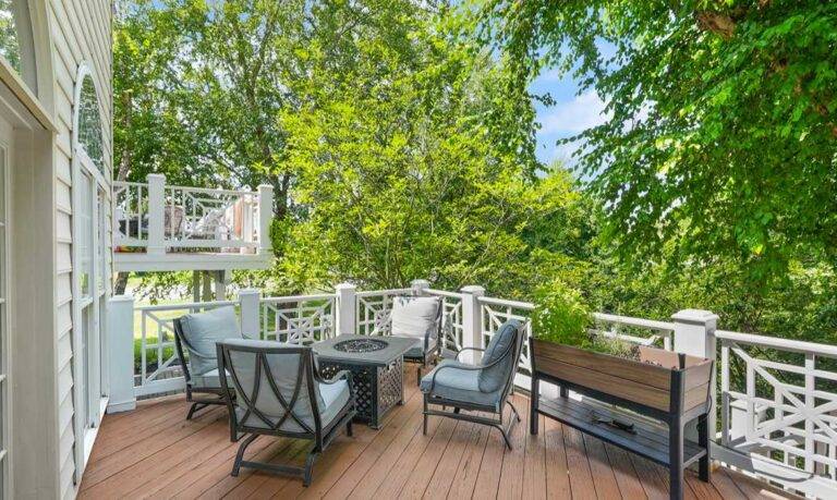 Deck with outdoor furniture in a Loudoun County real estate listing sold by Jean Garrell top local listing agent for sellers