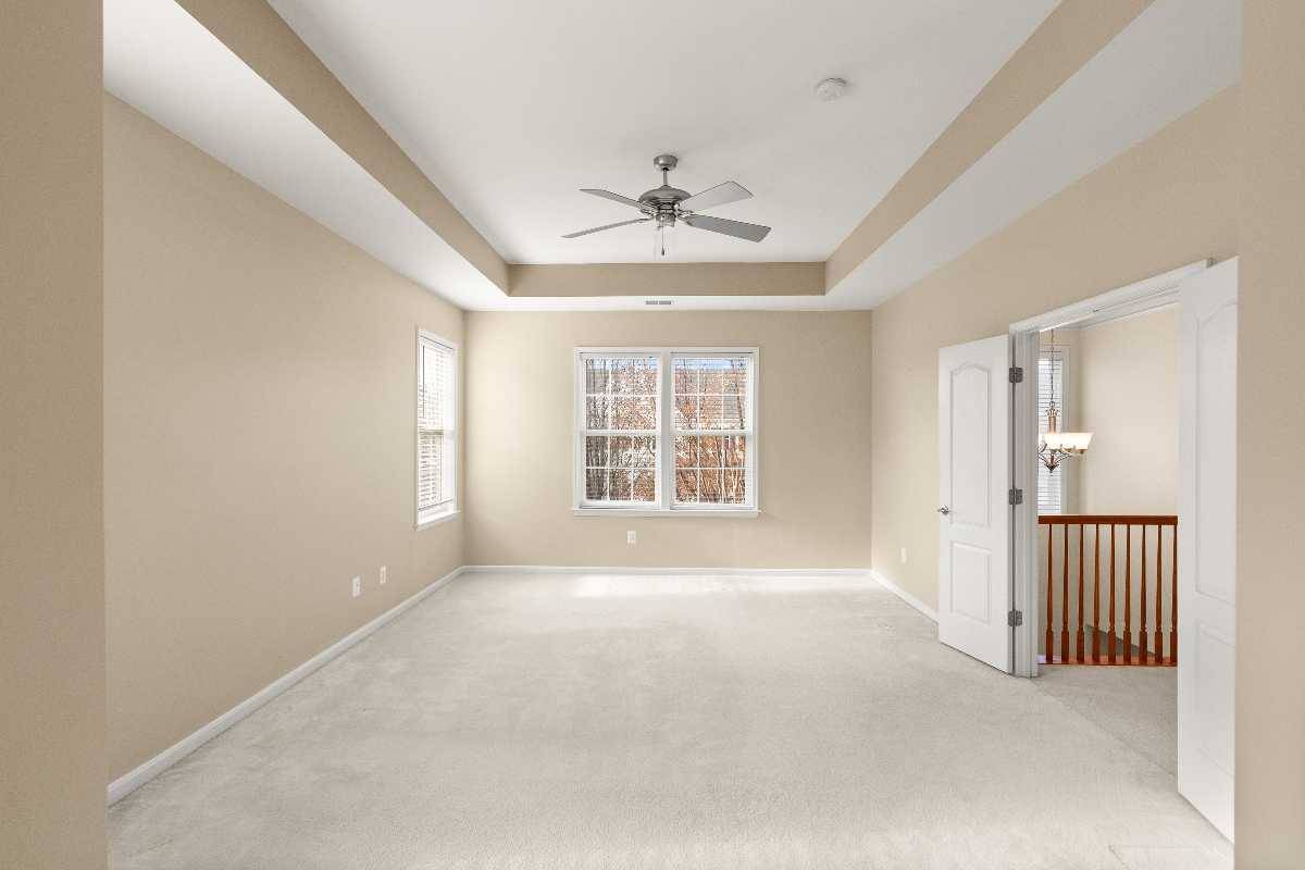 Garrell Group Top Leesburg Realtor 19296 Creek Field Cir web 20