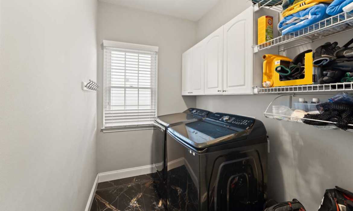 Garrell Group Top Ashburn Realtor 43387 La Belle Pl web 17