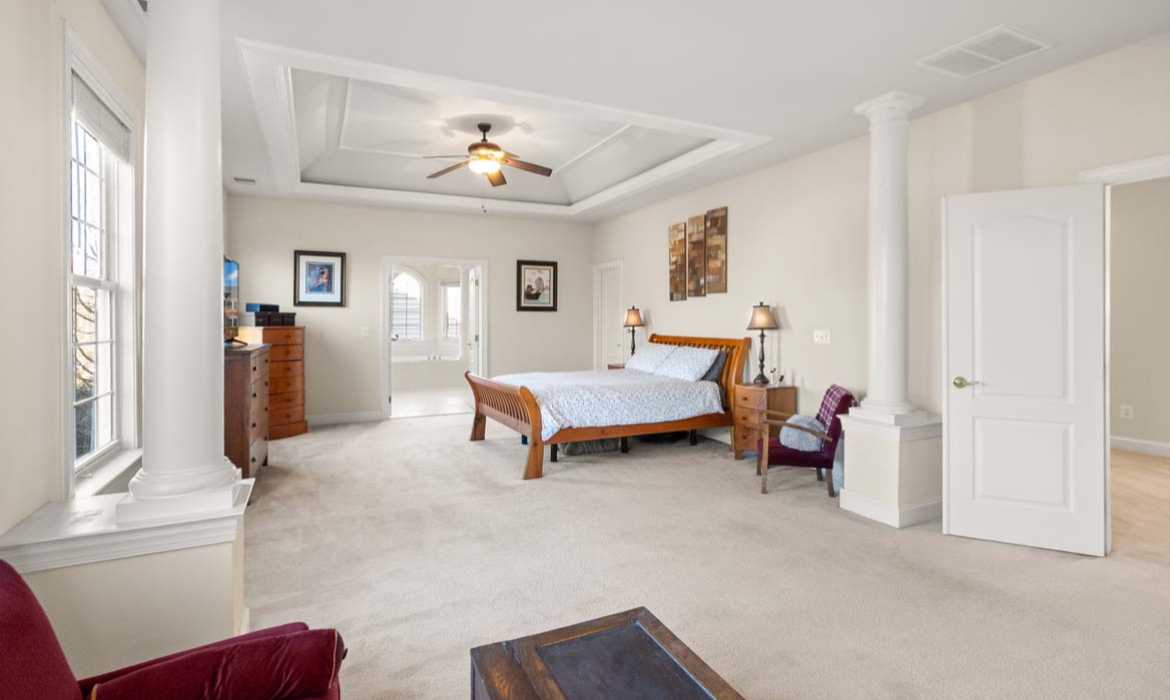 Garrell Group Top Leesburg Realtor 18771 Kipheart Dr web 22