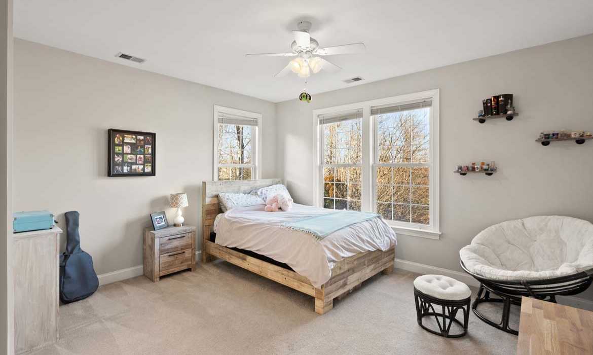 Garrell Group Top Leesburg Realtor 18771 Kipheart Dr web 25