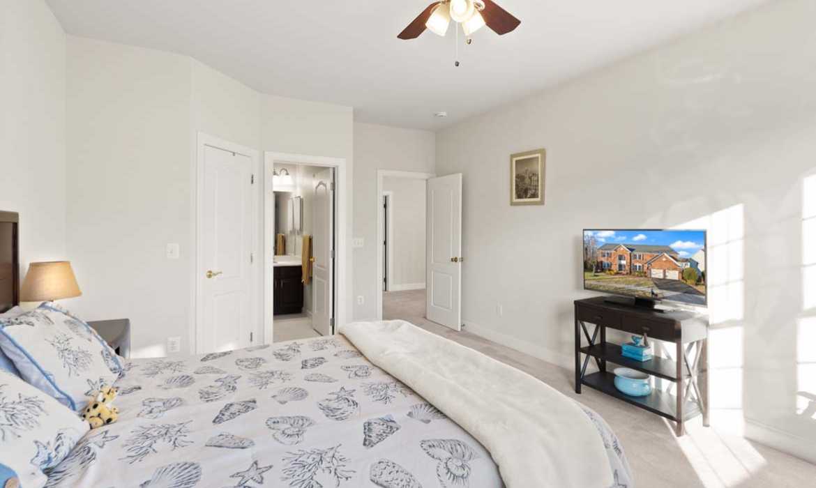 Garrell Group Top Leesburg Realtor 18771 Kipheart Dr web 29