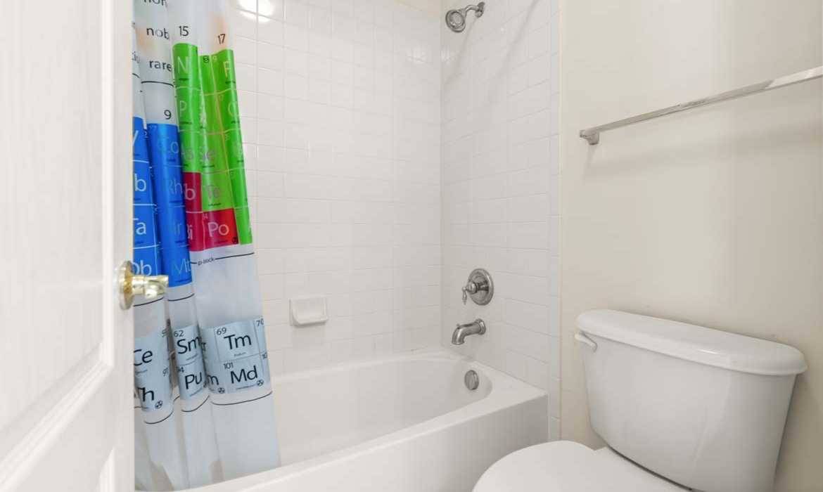 Garrell Group Top Leesburg Realtor 18771 Kipheart Dr web 36