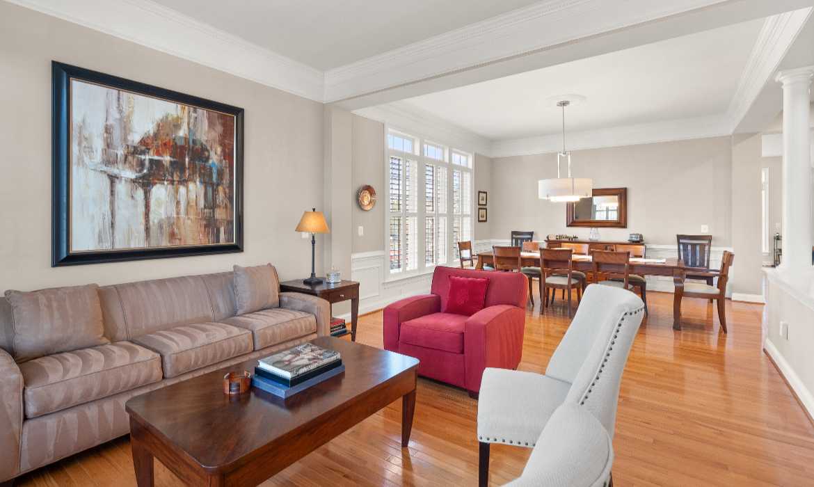 Garrell Group Top Leesburg Realtor 19126 Stream Crossing Ct web 07