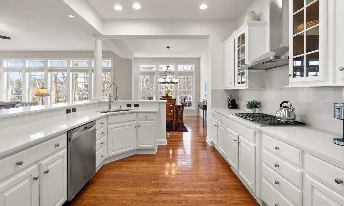 Garrell Group Top Leesburg Realtor 19126 Stream Crossing Ct web 12