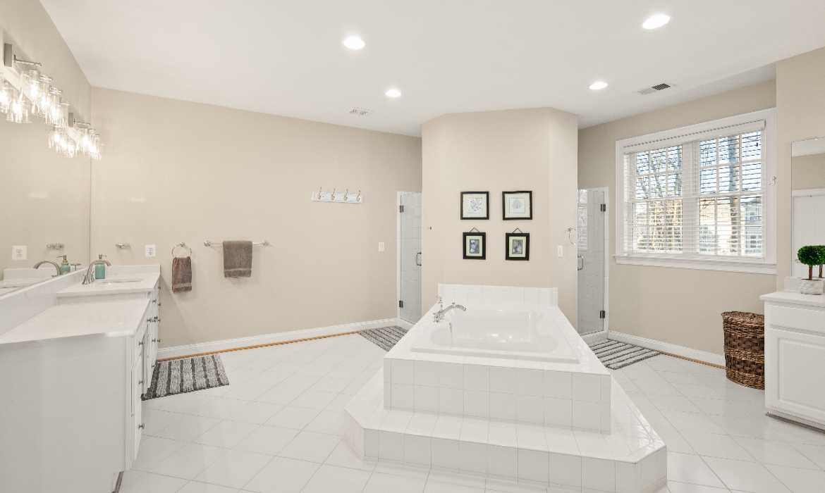 Garrell Group Top Leesburg Realtor 19126 Stream Crossing Ct web 26