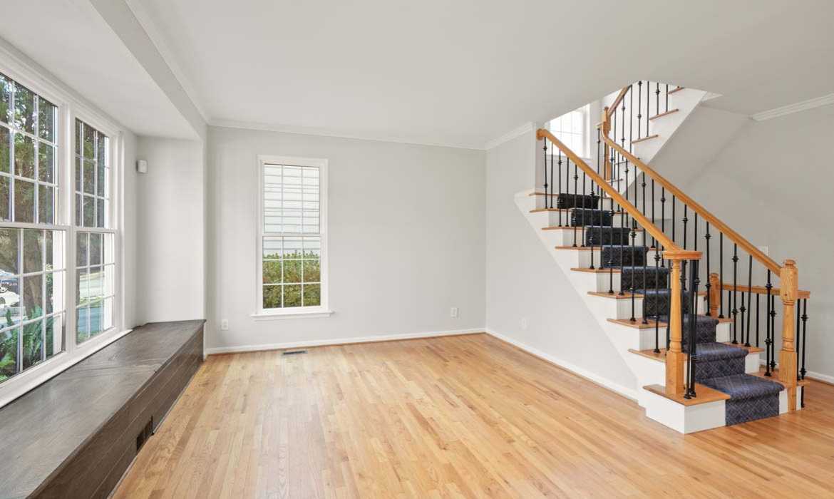 Garrell Group Top Sterling Realtor 21147 Brookside Ln web 06