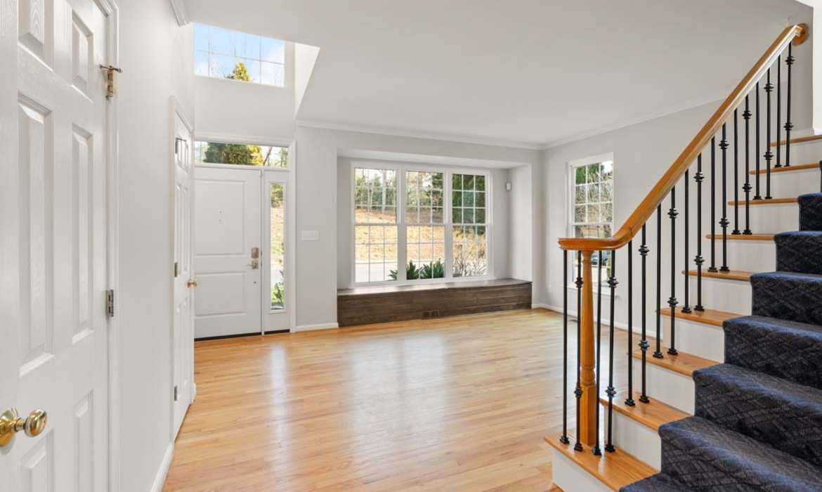 Garrell Group Top Sterling Realtor 21147 Brookside Ln web 08