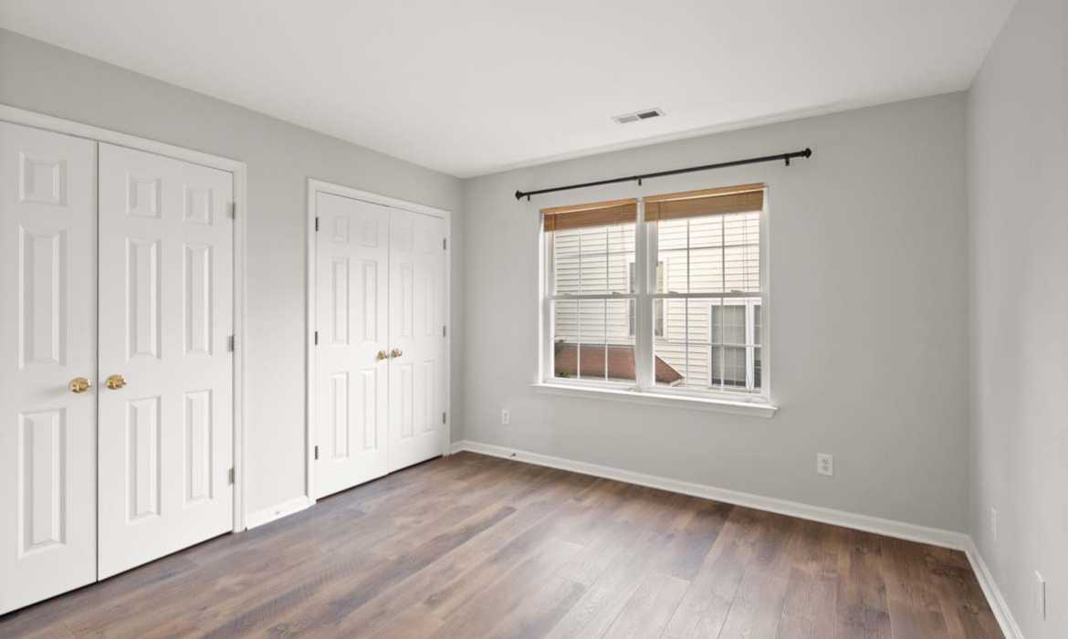 Garrell Group Top Sterling Realtor 21147 Brookside Ln web 33