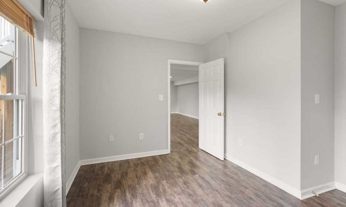 Garrell Group Top Sterling Realtor 21147 Brookside Ln web 39