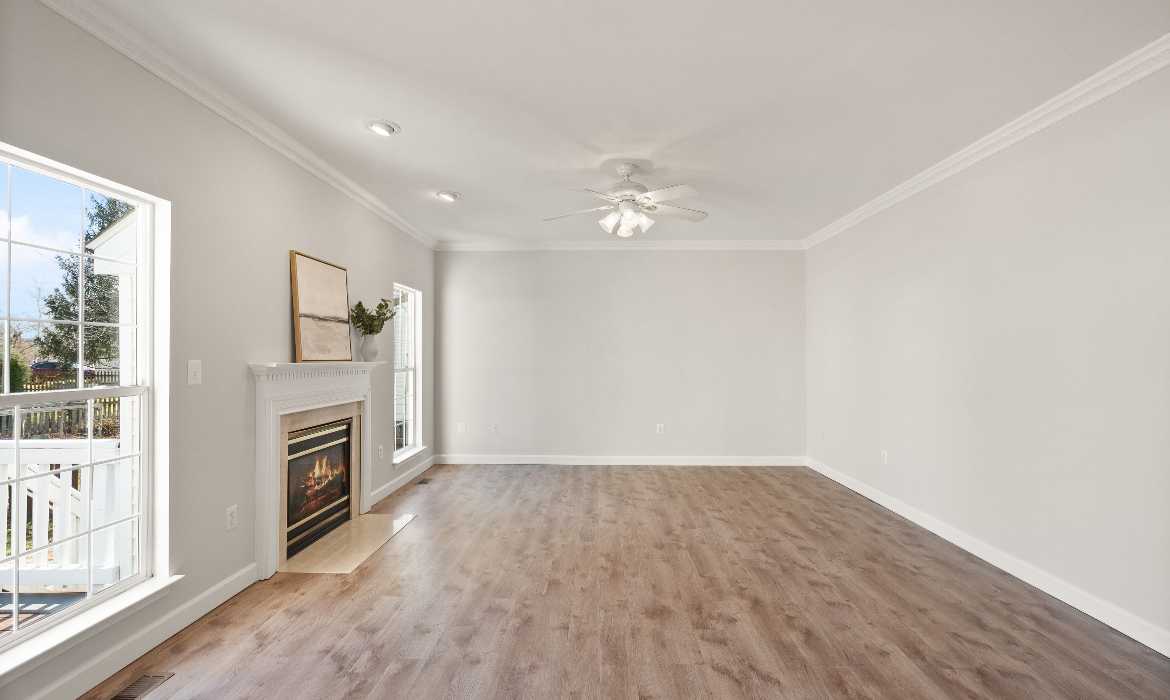 Garrell Group Top Ashburn Realtor 20504 Deerwatch Pl web 14