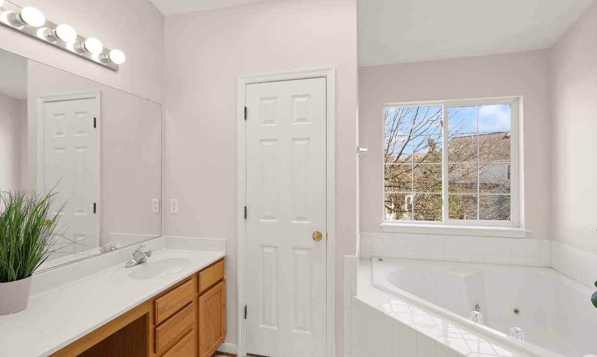 Garrell Group Top Ashburn Realtor 20504 Deerwatch Pl web 27