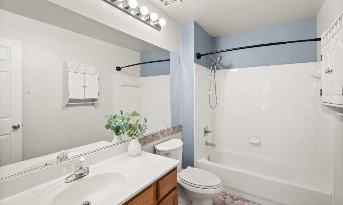 Garrell Group Top Ashburn Realtor 20504 Deerwatch Pl web 33