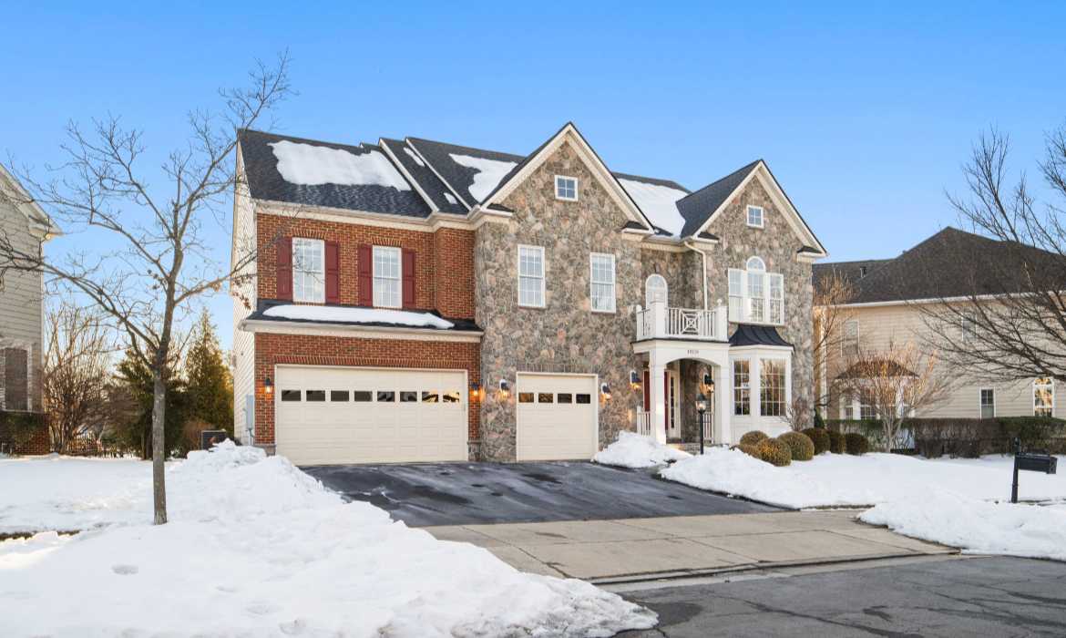 Garrell Group Top Lansdowne Realtor 19219 Burnt Bridge Dr web 04