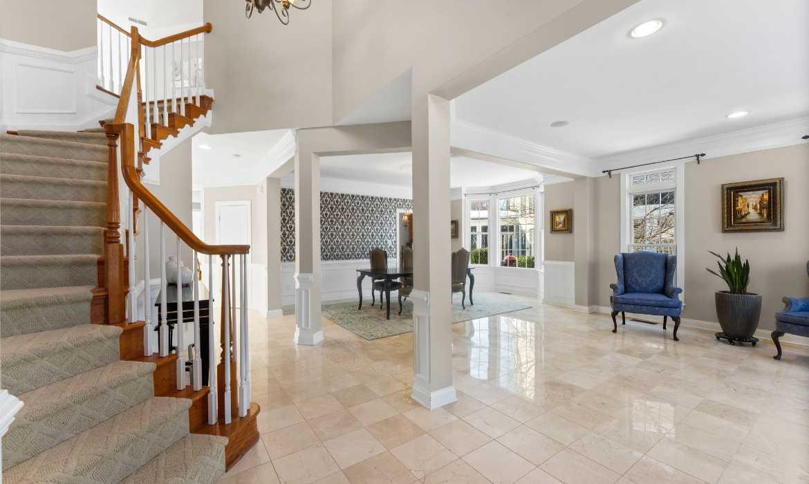 Garrell Group Top Lansdowne Realtor 19219 Burnt Bridge Dr web 06