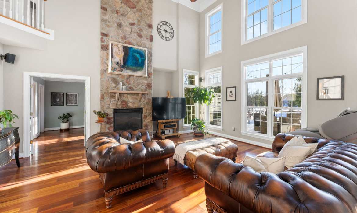 Garrell Group Top Lansdowne Realtor 19219 Burnt Bridge Dr web 10