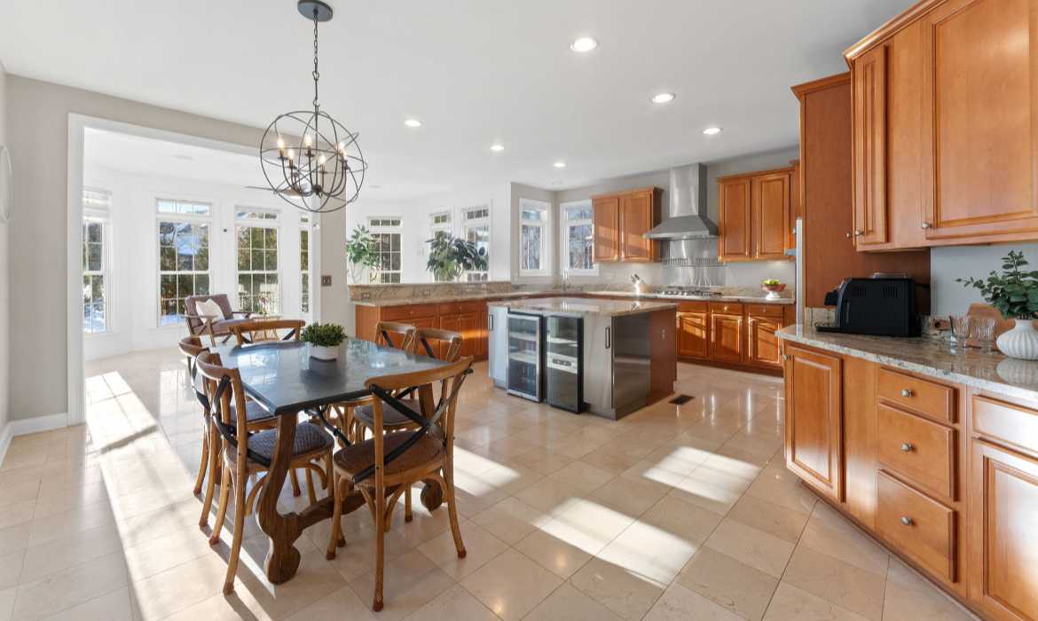 Garrell Group Top Lansdowne Realtor 19219 Burnt Bridge Dr web 12