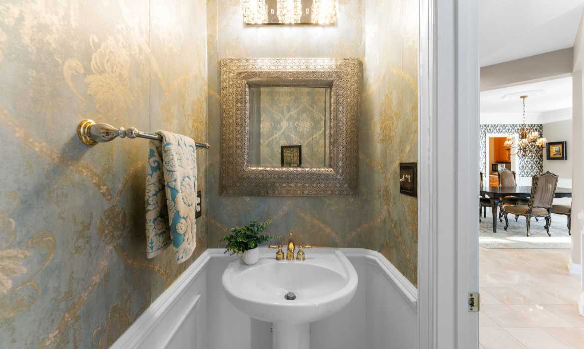 Garrell Group Top Lansdowne Realtor 19219 Burnt Bridge Dr web 18