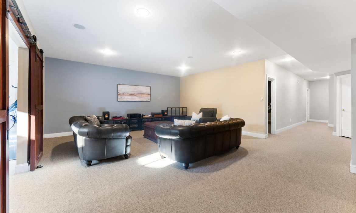 Garrell Group Top Lansdowne Realtor 19219 Burnt Bridge Dr web 36