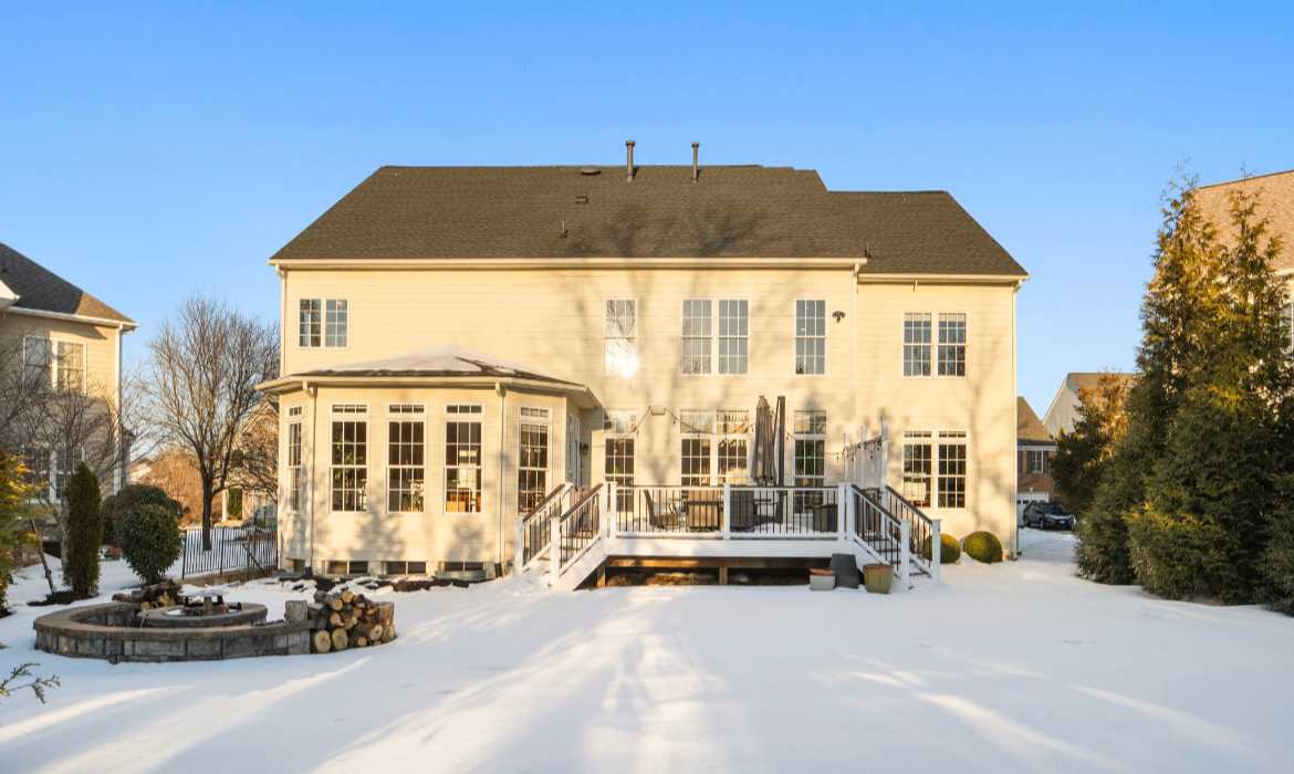 Garrell Group Top Lansdowne Realtor 19219 Burnt Bridge Dr web 43