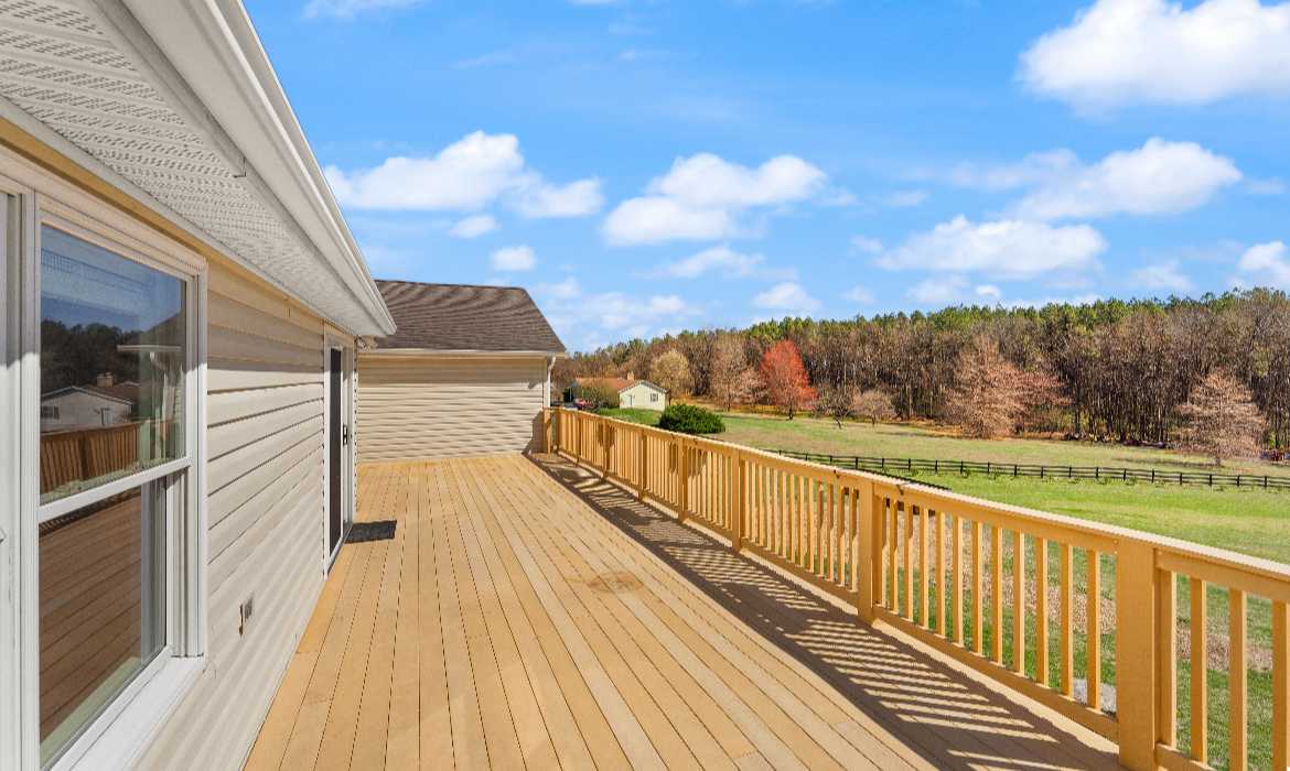 Garrell Group Top Leesburg Realtor 13840 Barnhouse Pl web 31